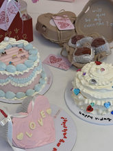 Load image into Gallery viewer, Mini Gem Cake
