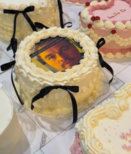 Load image into Gallery viewer, Make a cake for Mum🤍 8 MAY 2026 Friday 6:30pm
